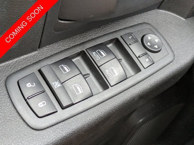 2018 RAM 1500 Express Crew Cab 4x2 5'7' Box