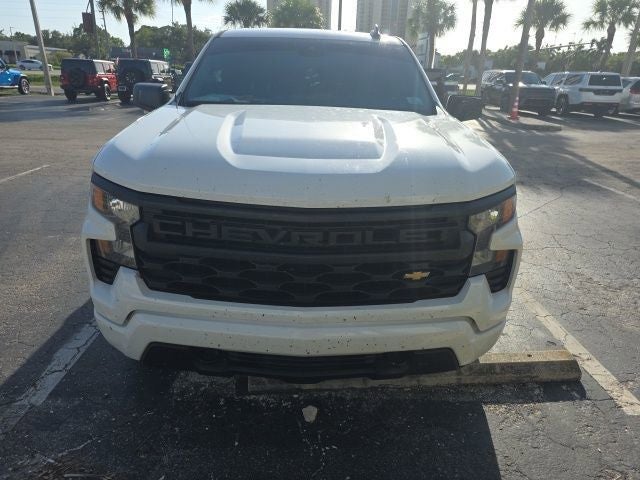 2023 Chevrolet Silverado 1500 4WD Crew Cab Short Bed Custom