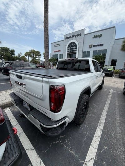 2023 GMC Sierra 1500 4WD Crew Cab Short Box Denali