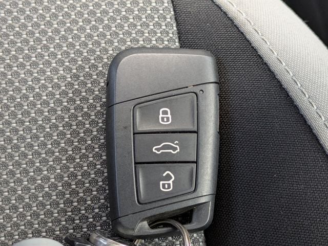 2022 Volkswagen Taos S