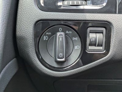 2018 Volkswagen Golf GTI Base