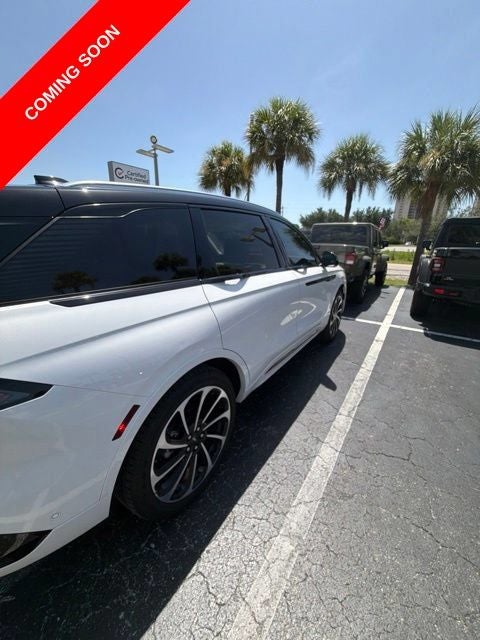 2024 Lincoln Nautilus Black Label
