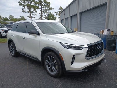 2023 INFINITI QX60 LUXE