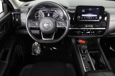 2025 Nissan Pathfinder SV FWD
