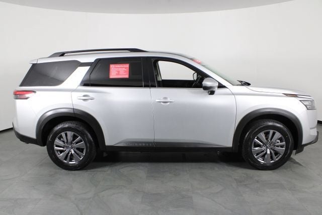 2025 Nissan Pathfinder SV FWD