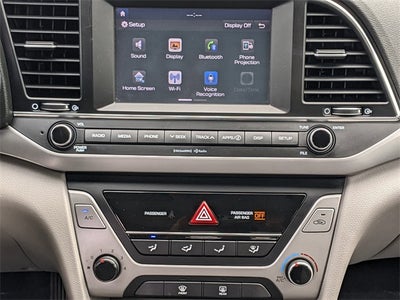 2018 Hyundai Elantra SE