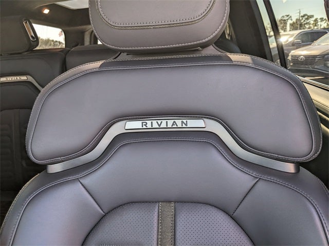 2023 Rivian R1S Adventure