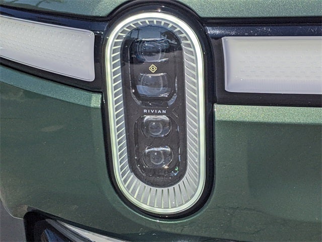 2023 Rivian R1S Adventure