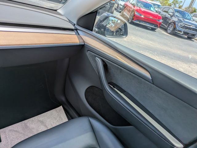 2024 Tesla Model Y Long Range Dual Motor All-Wheel Drive