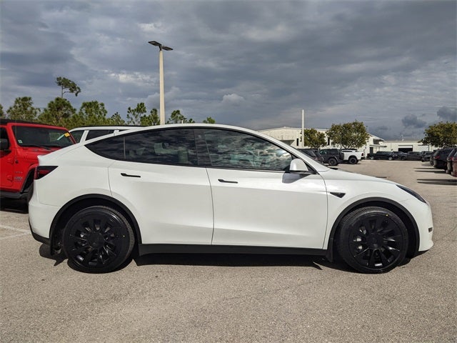 2023 Tesla Model Y Long Range Dual Motor All-Wheel Drive