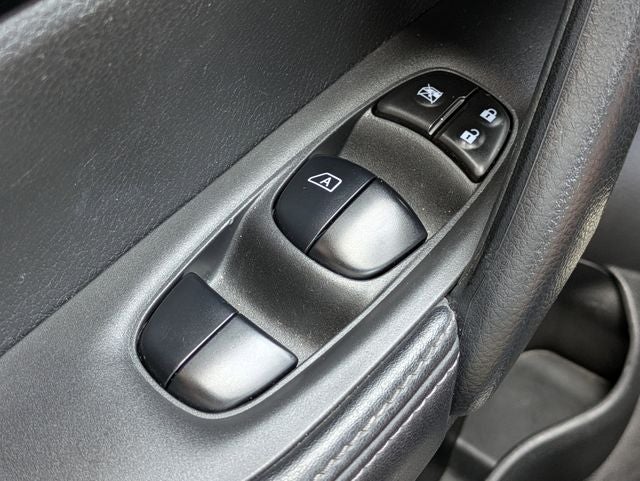 2020 Nissan Rogue Sport SV FWD Xtronic CVT