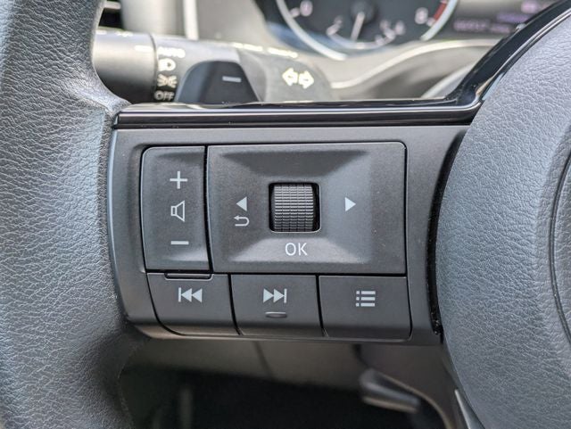 2022 Nissan Rogue SV FWD