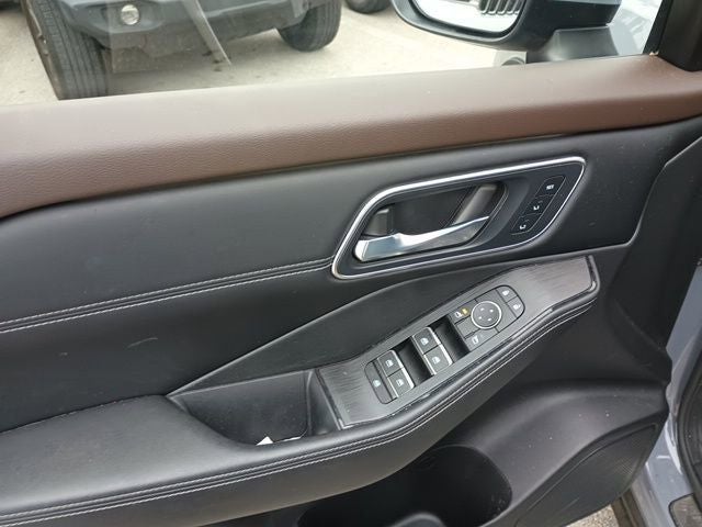 2023 Nissan Rogue Platinum FWD