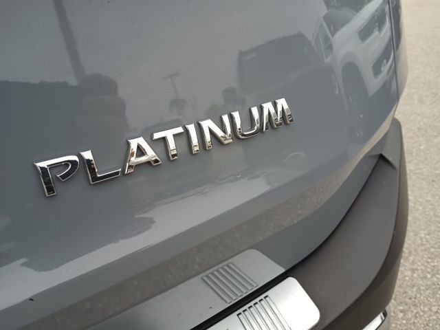 2023 Nissan Rogue Platinum FWD
