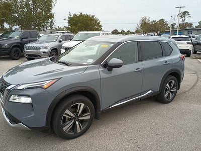 2023 Nissan Rogue Platinum FWD