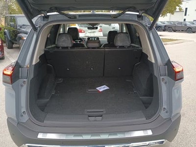 2023 Nissan Rogue Platinum FWD