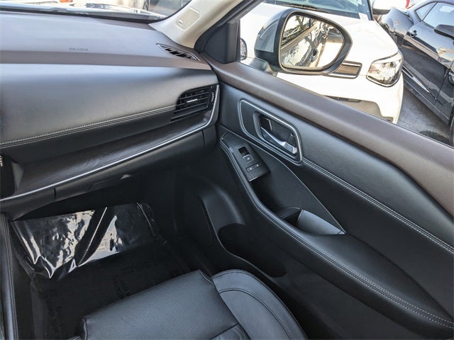 2022 Nissan Rogue Platinum Intelligent AWD