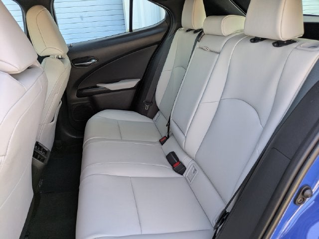 2025 Lexus UX 300h Premium