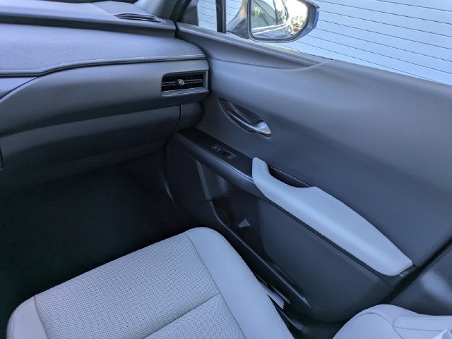 2025 Lexus UX 300h Premium