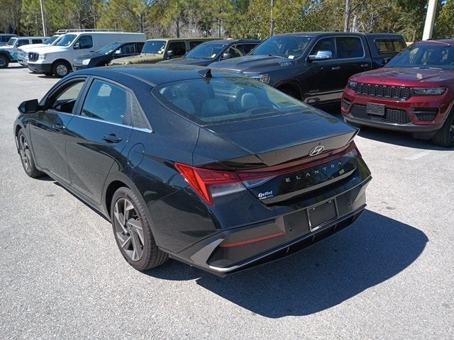 2024 Hyundai Elantra Limited