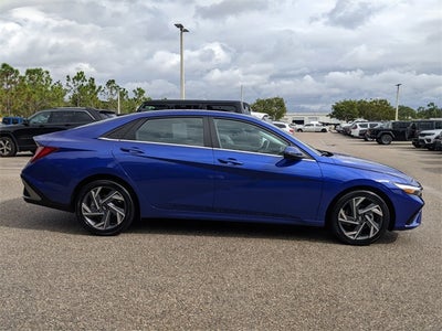 2025 Hyundai Elantra Limited