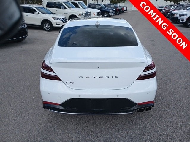 2022 Genesis G70 2.0T RWD