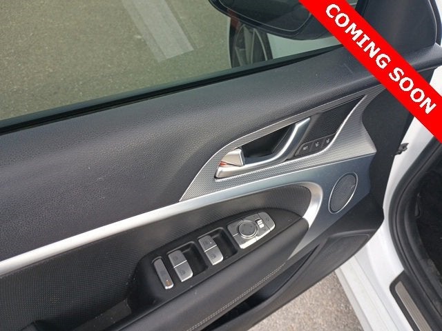 2022 Genesis G70 2.0T RWD