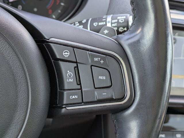 2018 Jaguar F-PACE 25t Premium