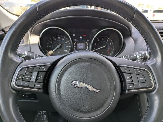 2018 Jaguar F-PACE 25t Premium