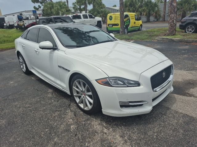 2016 Jaguar XJ R-Sport