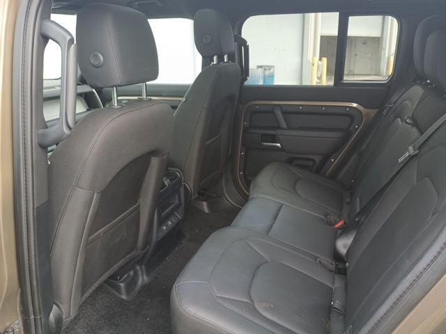 2025 Land Rover Defender 110 S