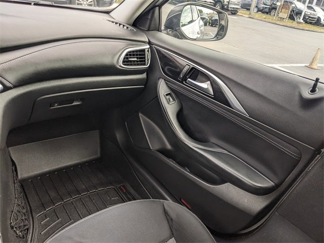 2018 INFINITI QX30 Base